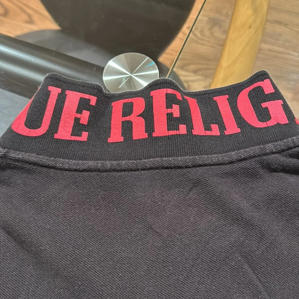 TRUE RELIGION POLO